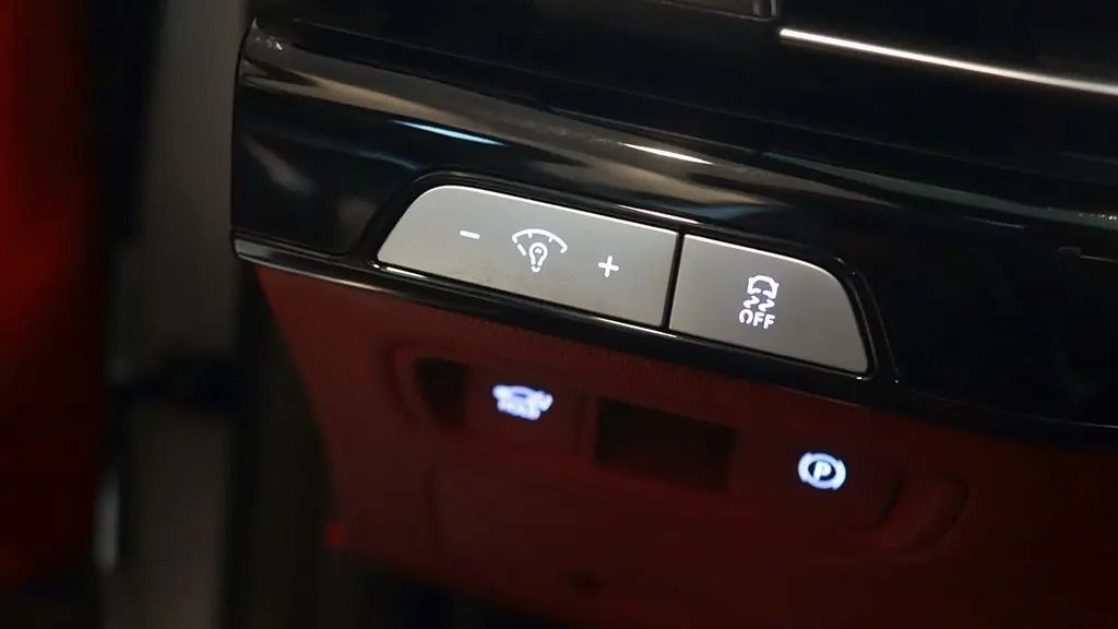 2025 Genesis G80 2.5T Sport Prestige
