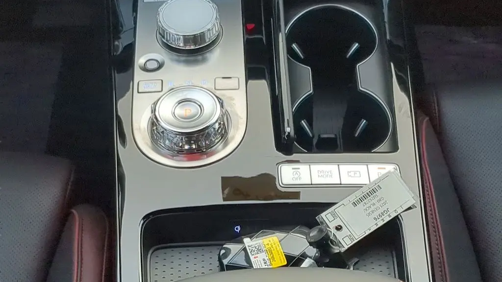 2025 Genesis G80 2.5T Sport Prestige