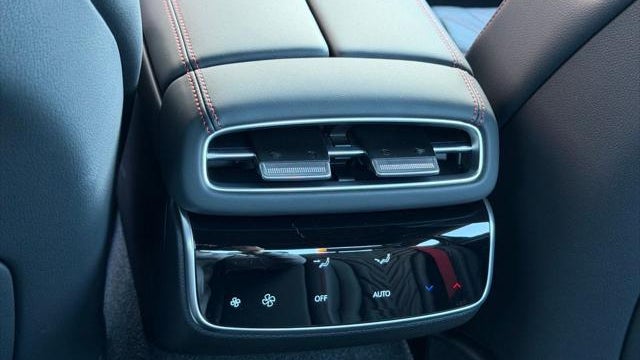 2026 Genesis G80 2.5T Sport Prestige
