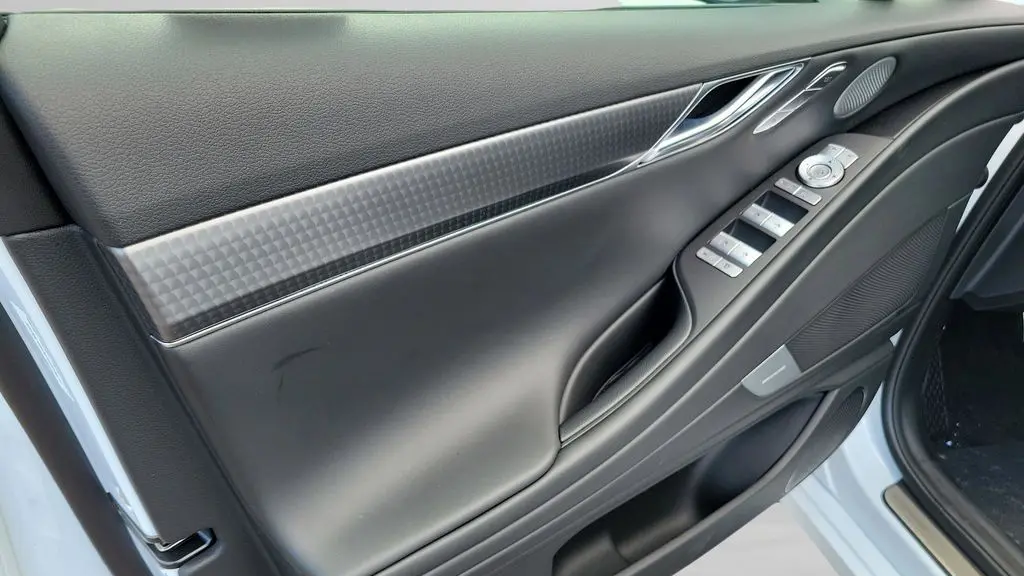 2026 Genesis G80 2.5T Sport Prestige