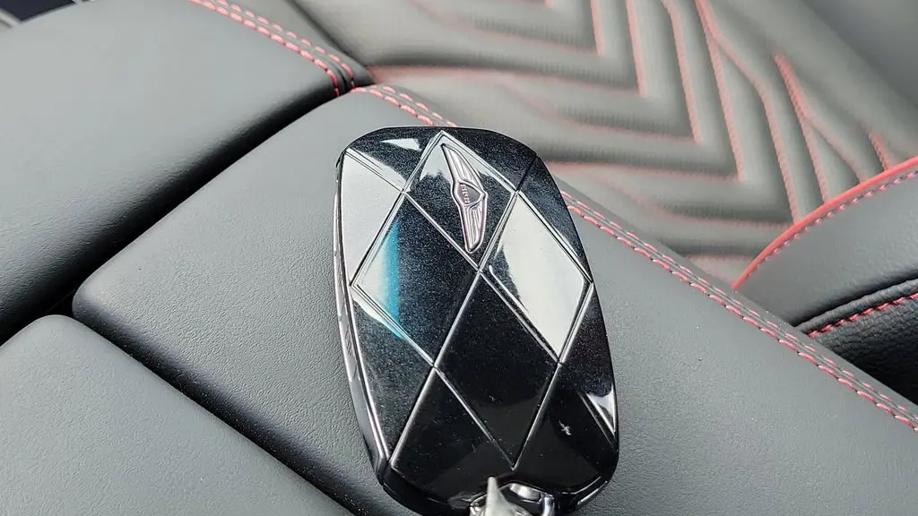 2026 Genesis G80 2.5T Sport Prestige