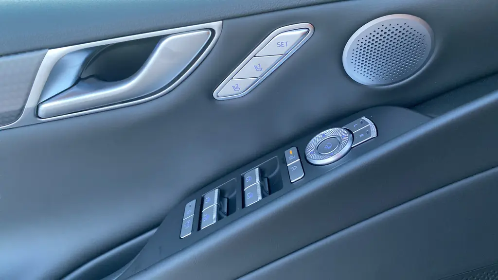 2026 Genesis G80 2.5T Sport Prestige