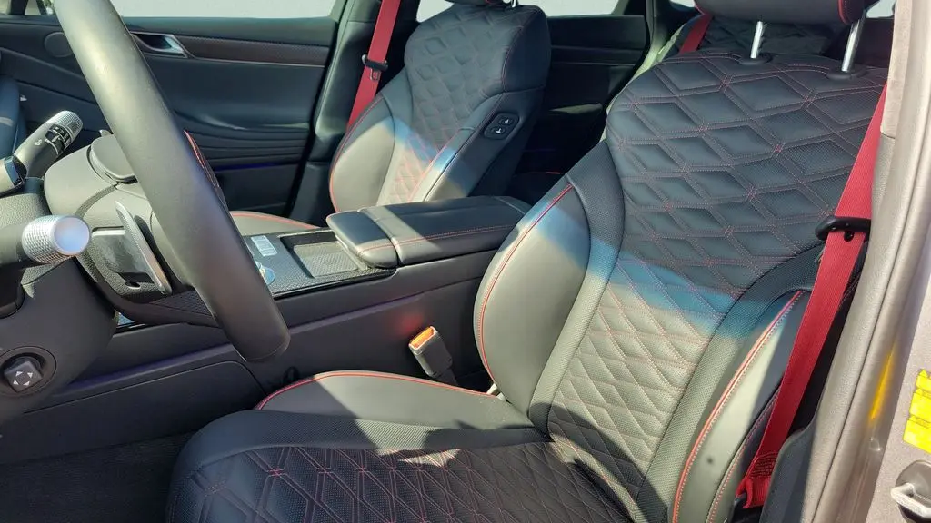 2025 Genesis G80 3.5T Sport Prestige