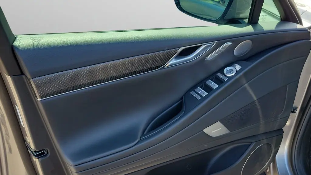 2025 Genesis G80 3.5T Sport Prestige