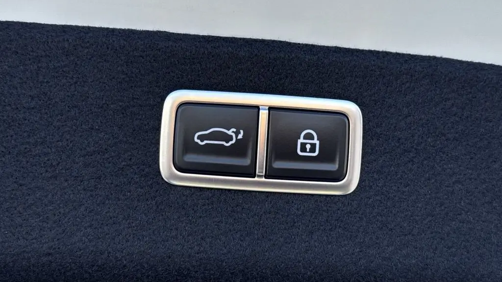 2025 Genesis G80 3.5T Sport Prestige