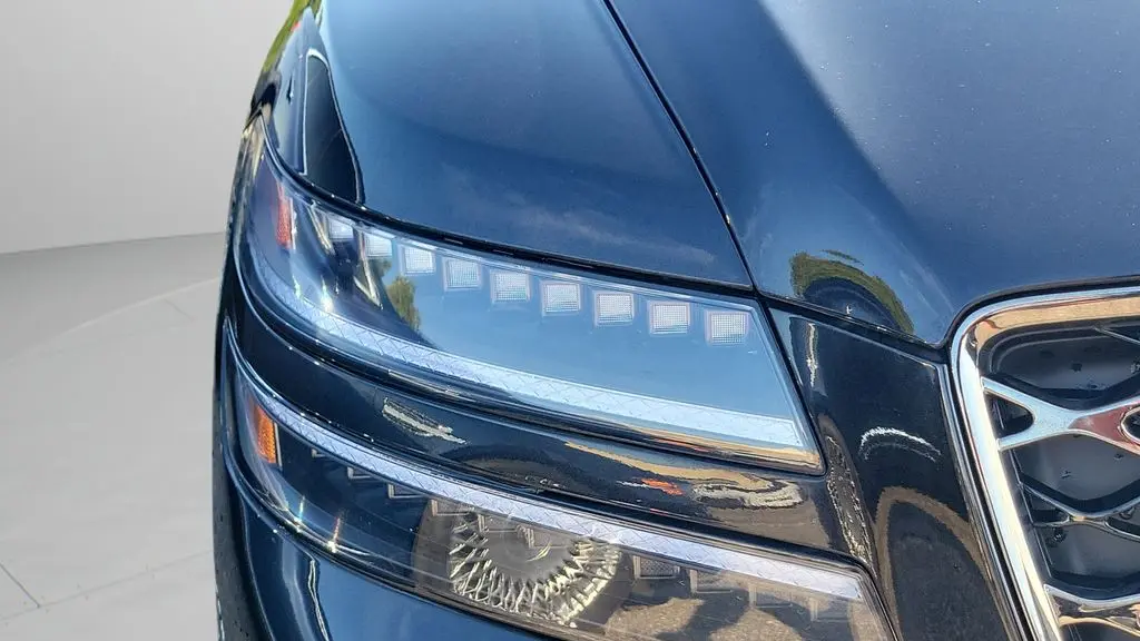 2025 Genesis G80 3.5T Sport Prestige