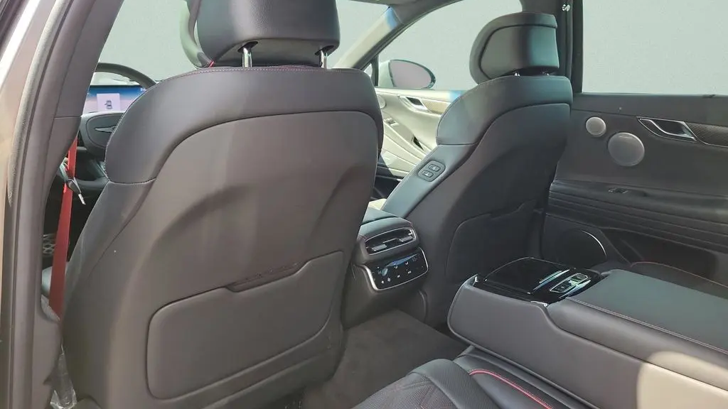 2025 Genesis G80 3.5T Sport Prestige