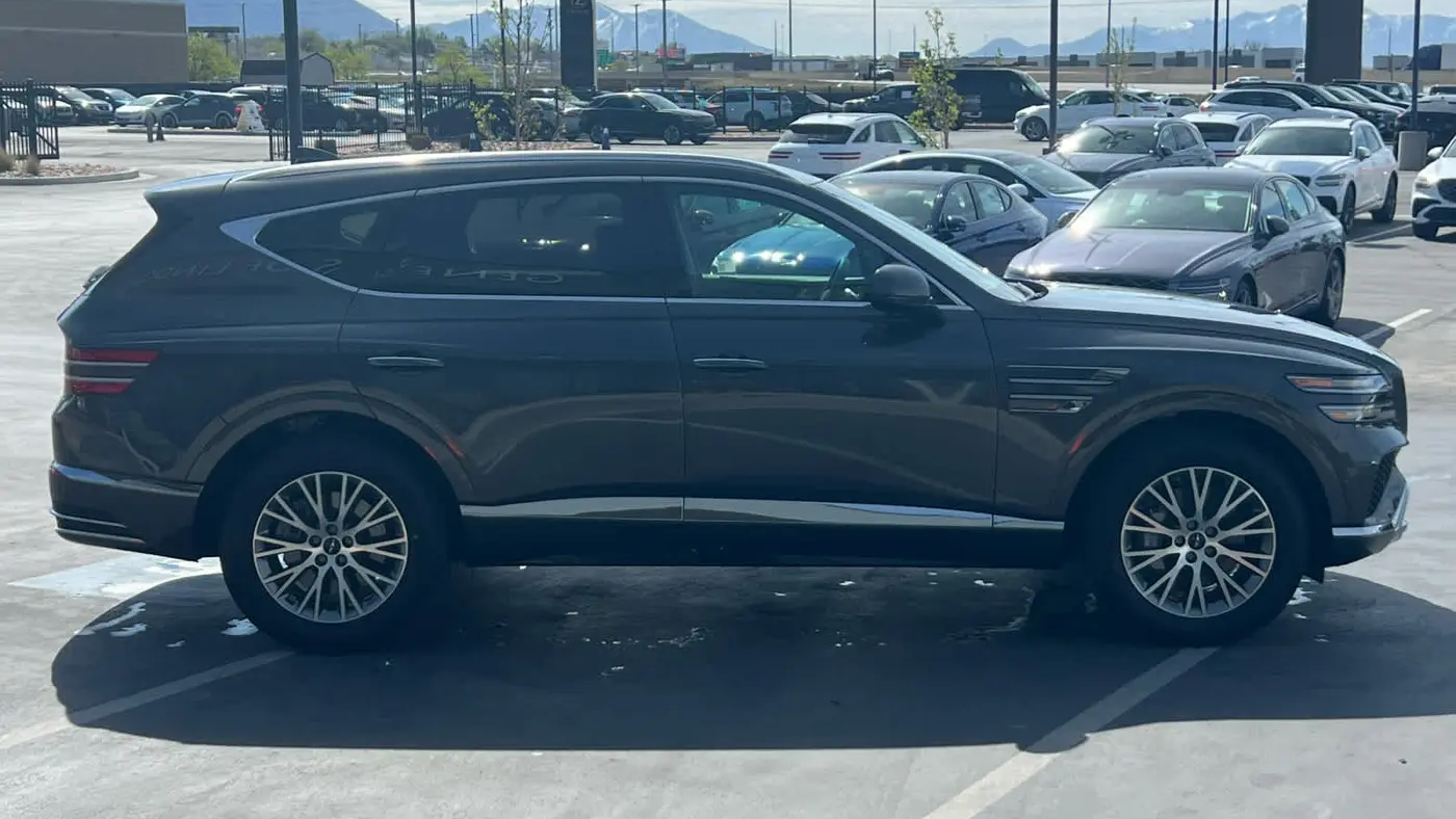 2025 Genesis GV80 2.5T