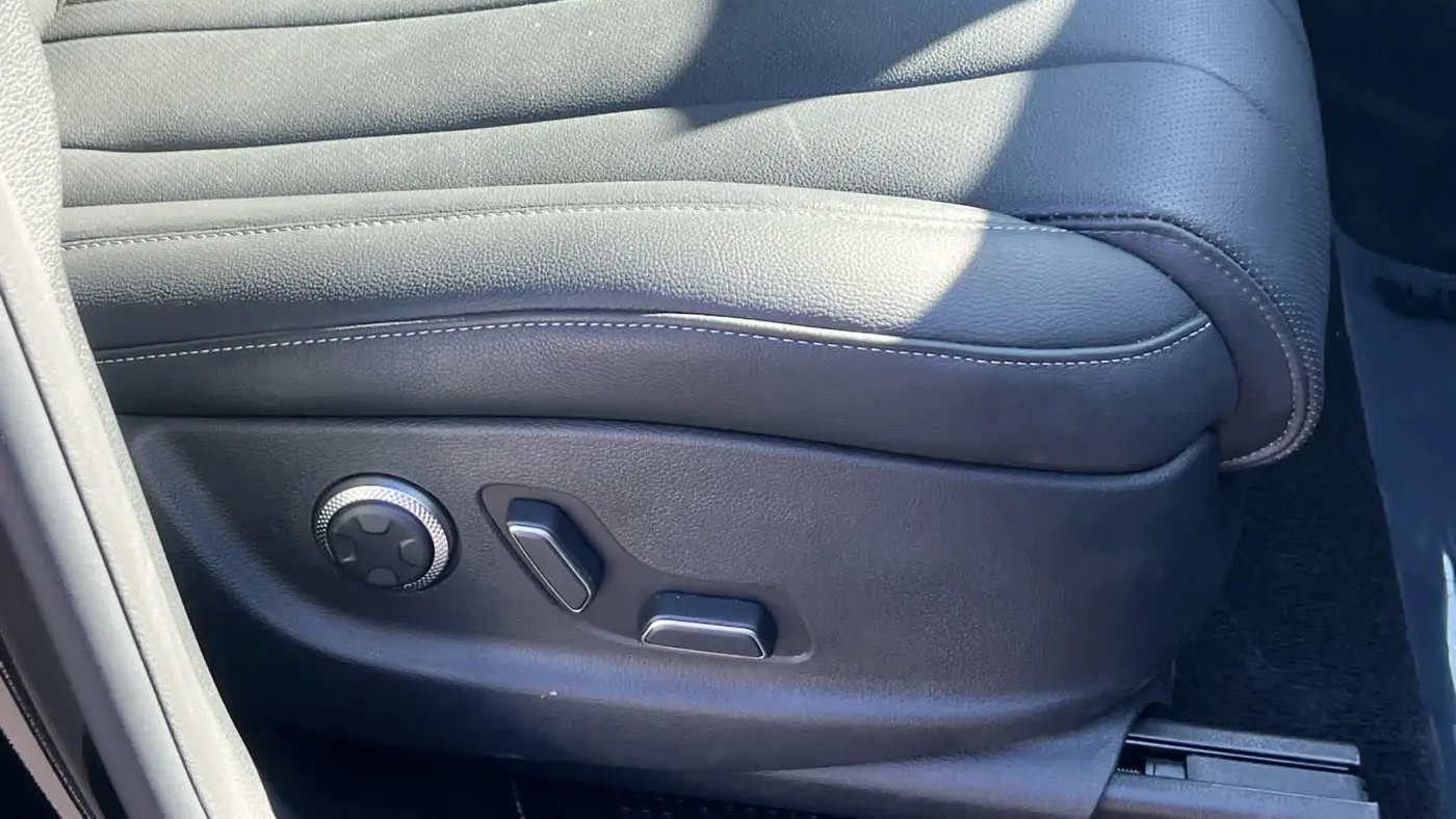 2025 Genesis GV80 2.5T