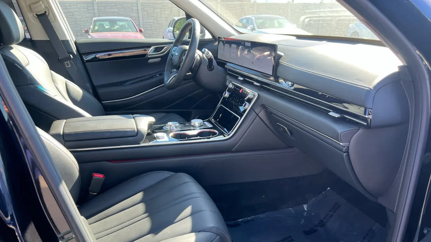 2025 Genesis GV80 2.5T