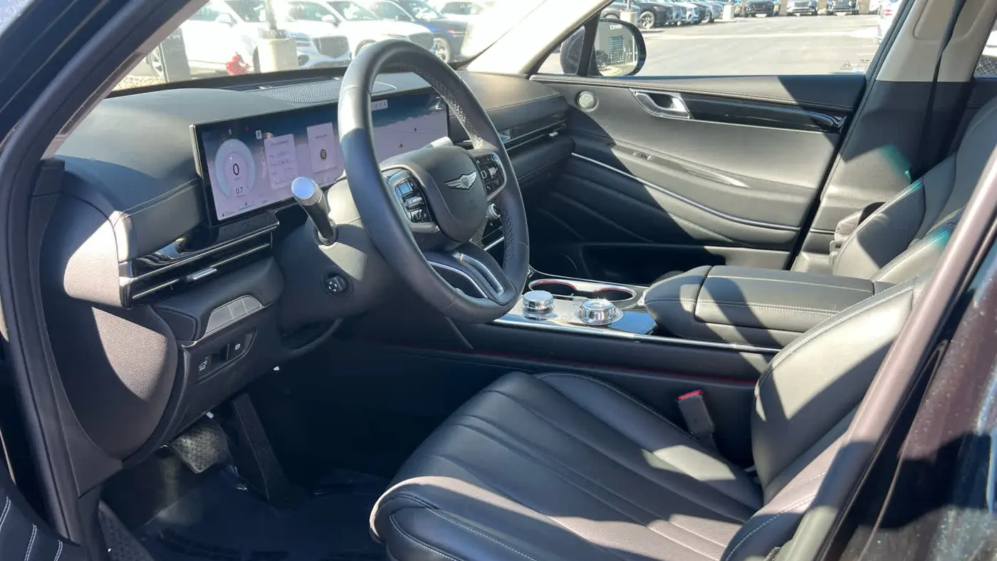 2025 Genesis GV80 2.5T
