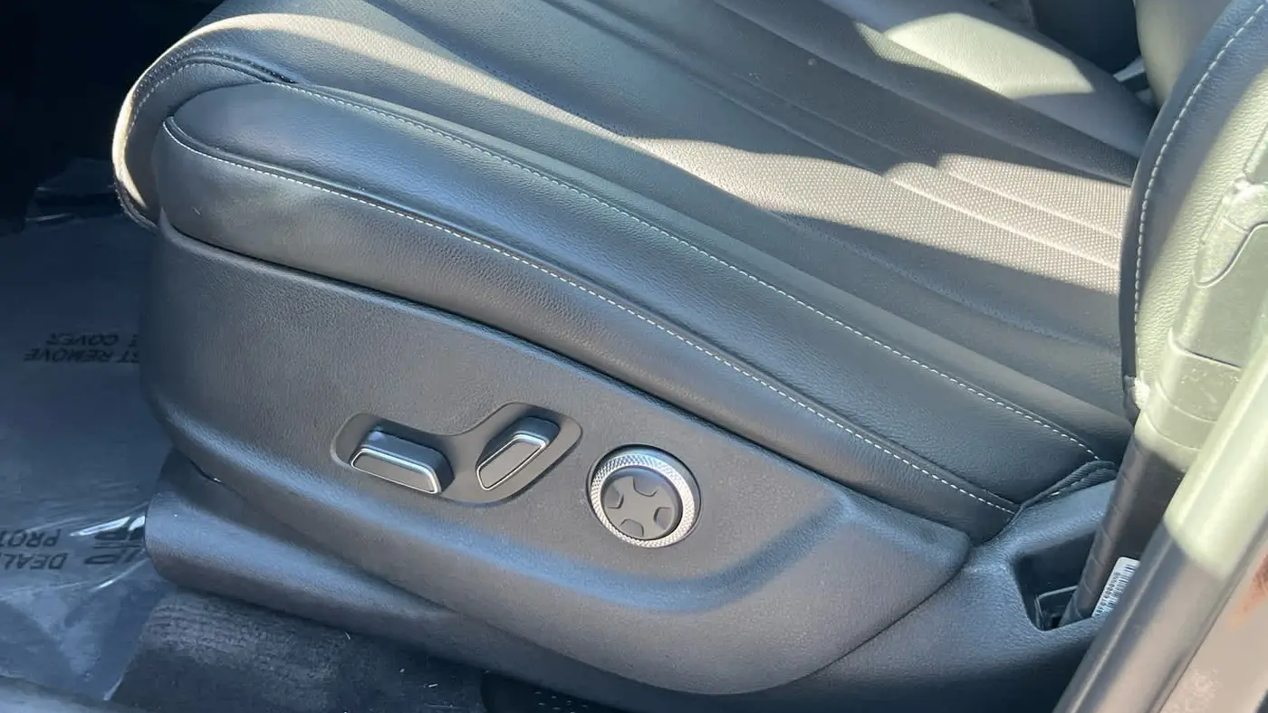 2025 Genesis GV80 2.5T