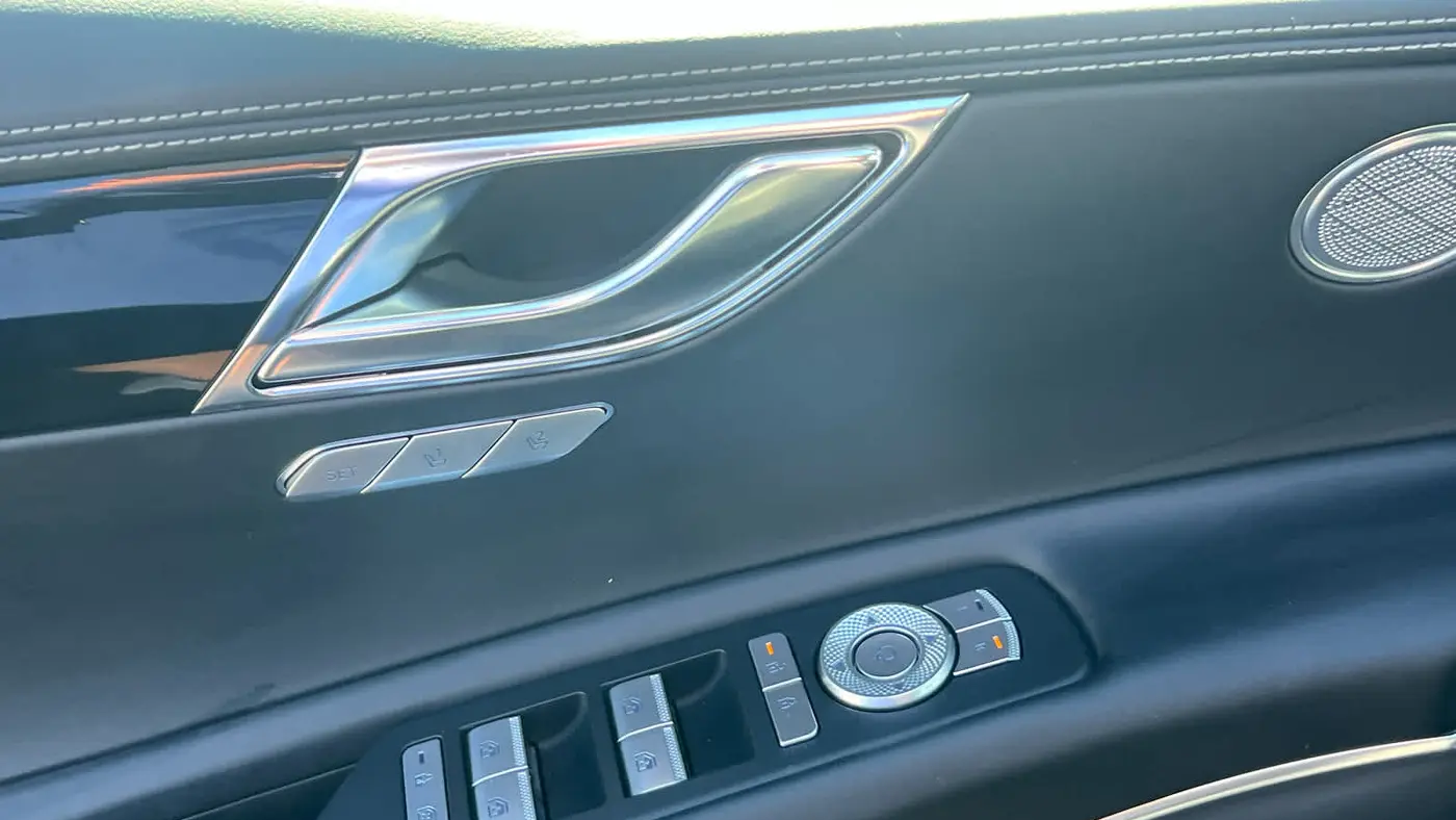 2025 Genesis GV80 2.5T
