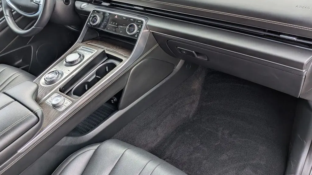 2024 Genesis GV80 2.5T