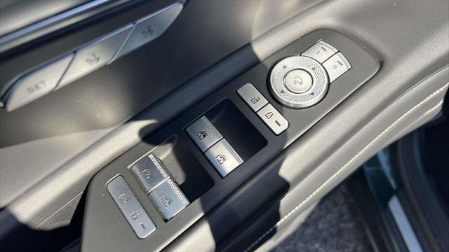 2023 Genesis GV80 2.5T