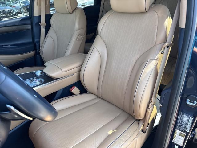 2021 Genesis GV80 - $28,900