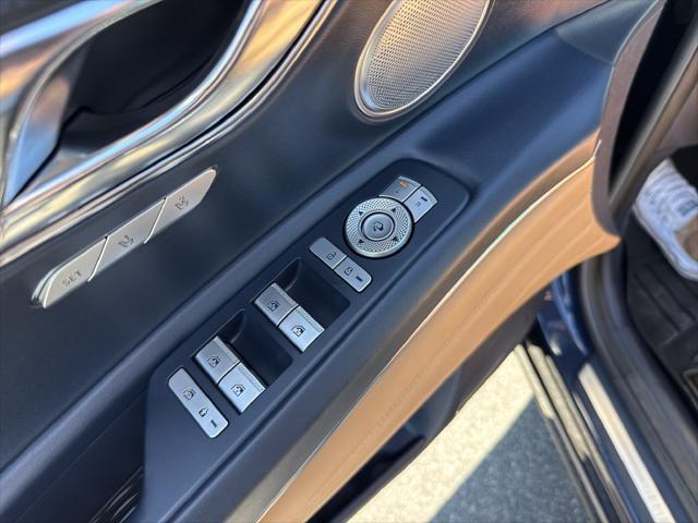 2021 Genesis GV80 - $28,900