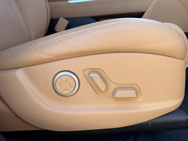 2021 Genesis GV80 - $28,900