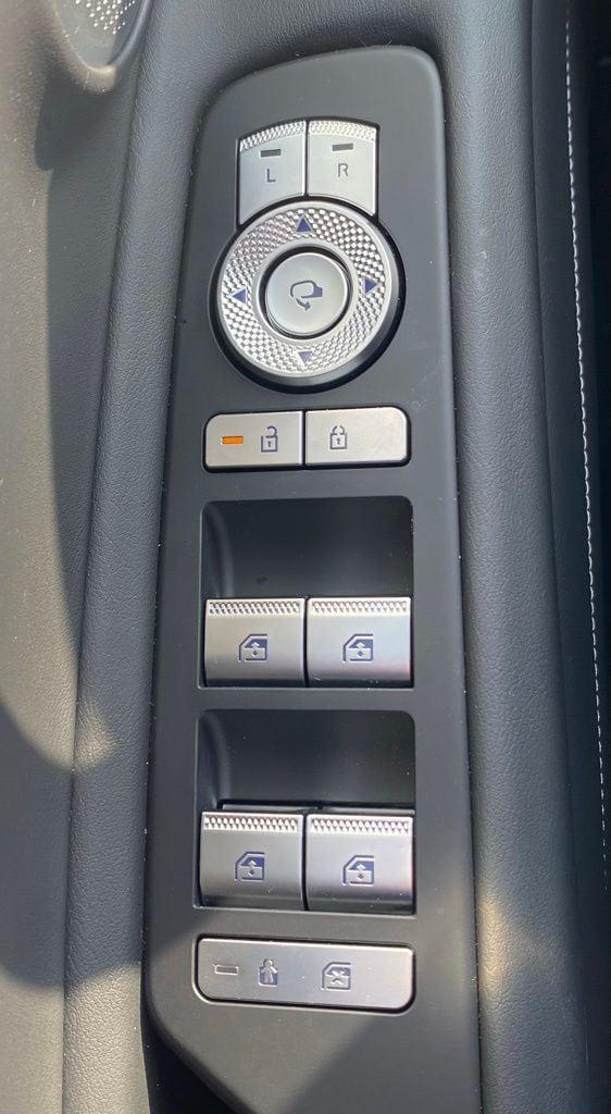 2026 Genesis GV80 - $65,989
