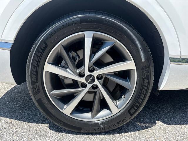 2025 Genesis GV80 - $51,886