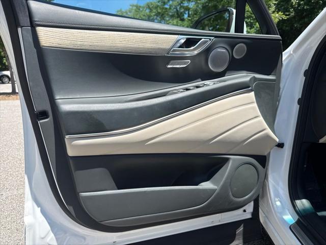 2025 Genesis GV80 - $51,886