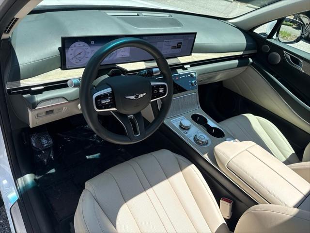 2025 Genesis GV80 - $51,886