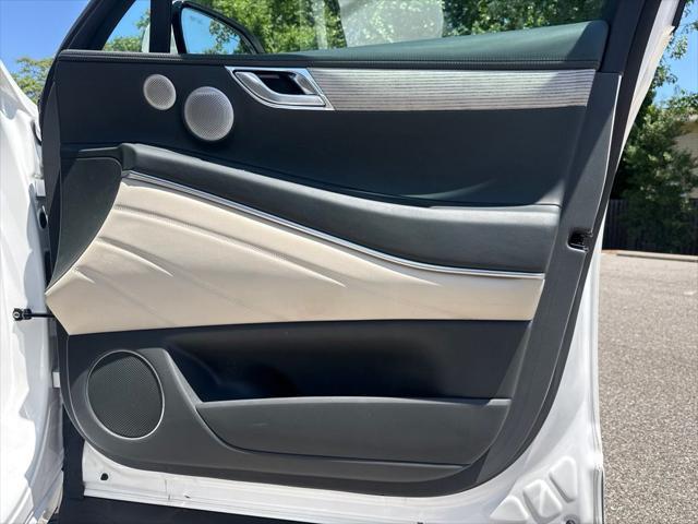 2025 Genesis GV80 - $51,886