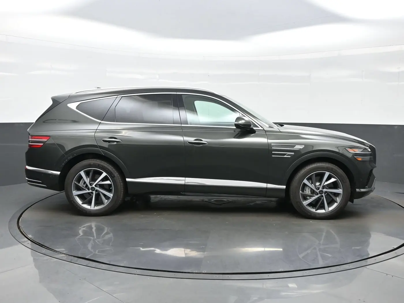 2026 Genesis GV80 - $62,949