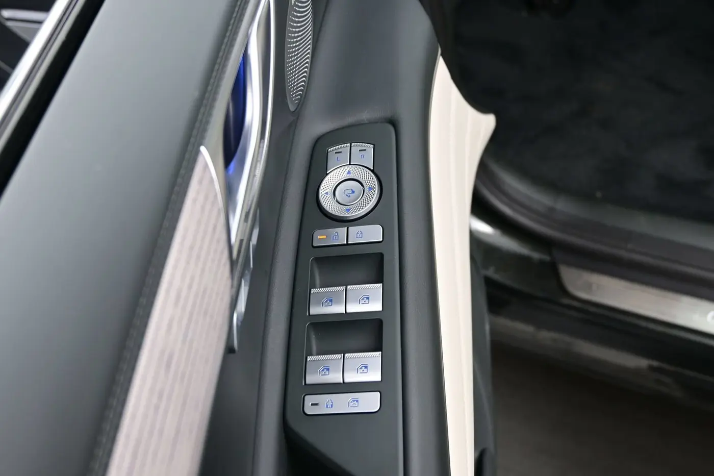 2026 Genesis GV80 - $62,949