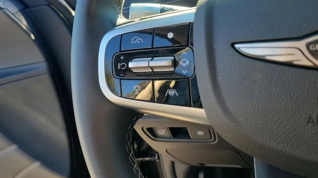 2025 Genesis GV80 2.5T Advanced