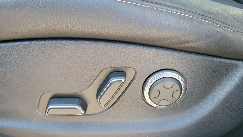 2025 Genesis GV80 2.5T Advanced