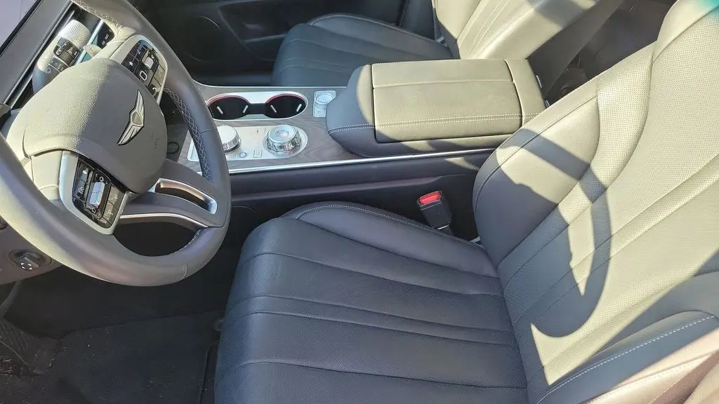 2025 Genesis GV80 2.5T Advanced