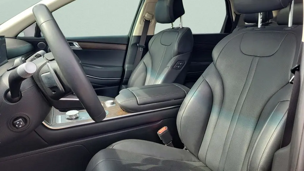 2025 Genesis GV80 2.5T Advanced