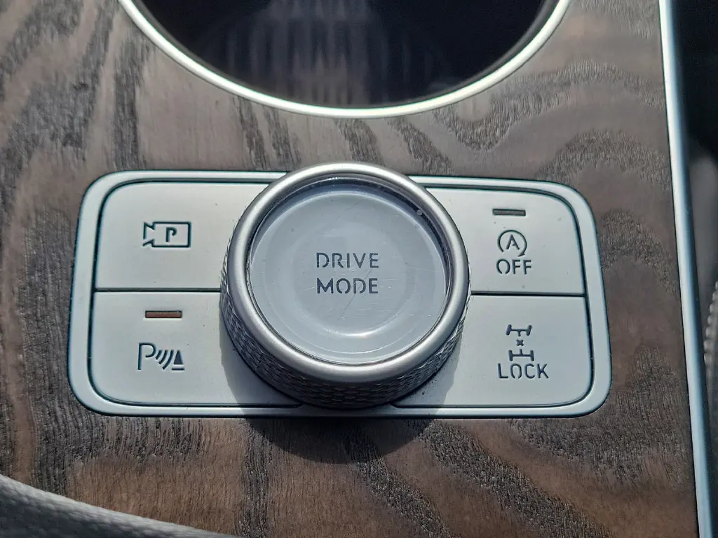 2025 Genesis GV80 - $52,299