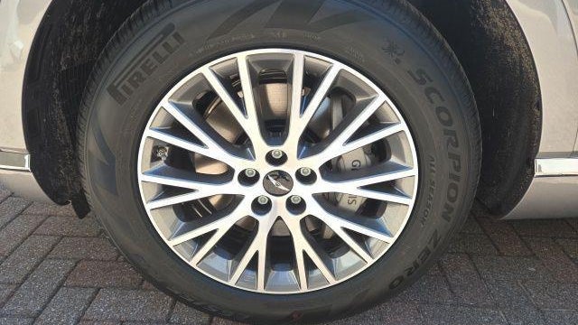 2026 Genesis GV80 2.5T