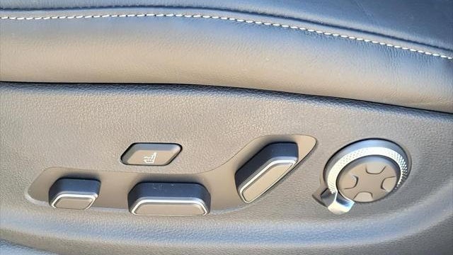 2025 Genesis GV80 2.5T Prestige