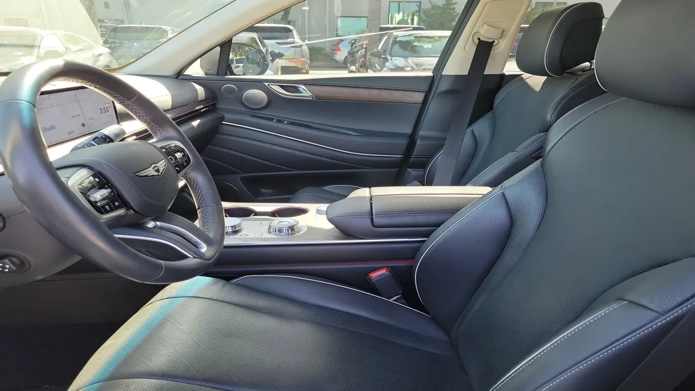 2025 Genesis GV80 2.5T Prestige