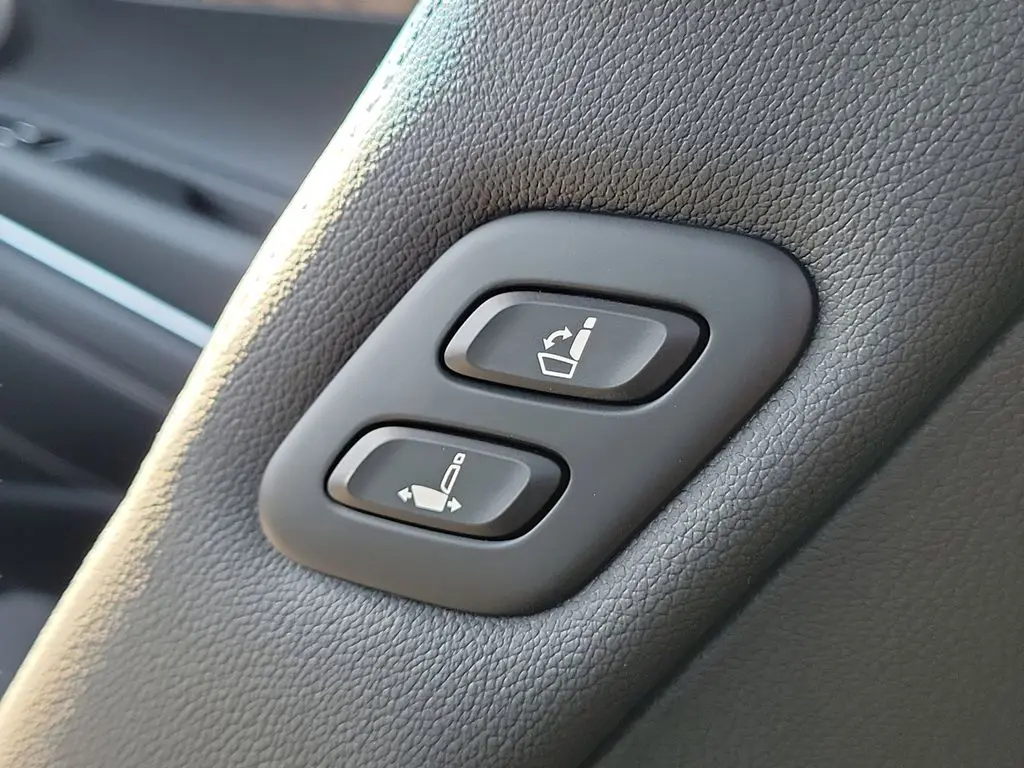 2026 Genesis GV80 - $70,750