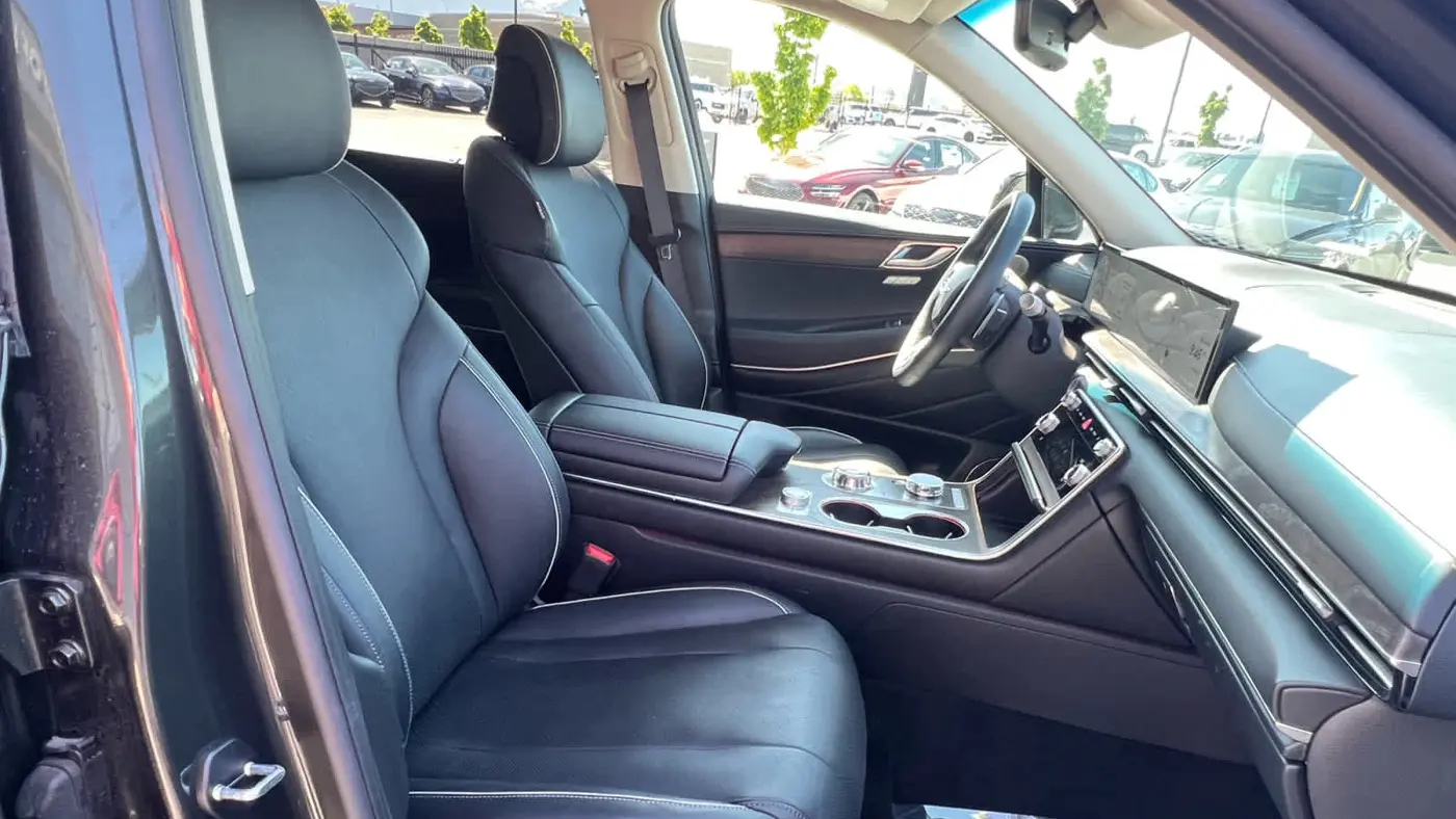 2025 Genesis GV80 2.5T Prestige