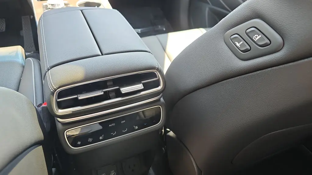 2026 Genesis GV80 2.5T Prestige