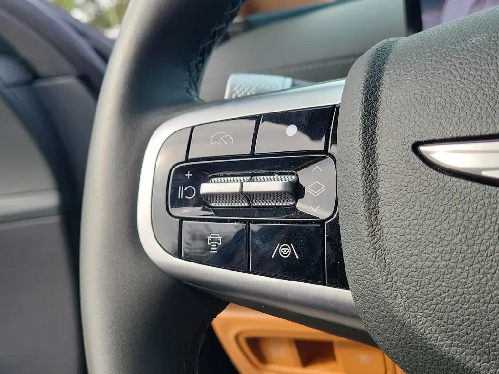 2025 Genesis GV80 - $60,199