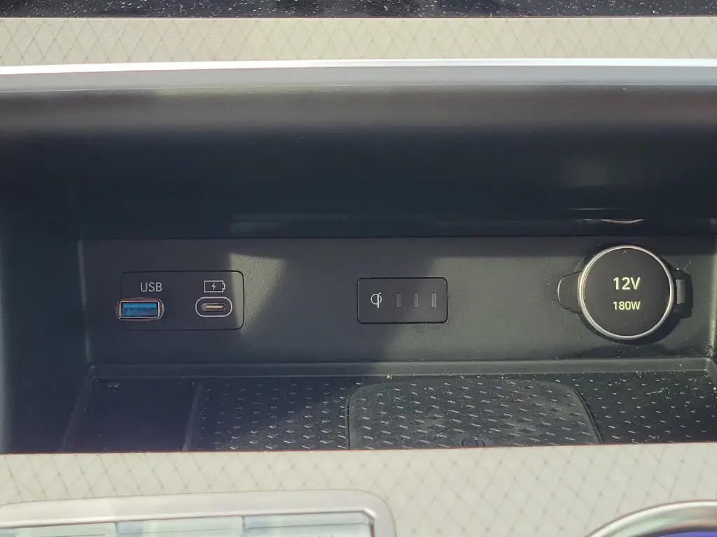 2025 Genesis GV80 - $60,199