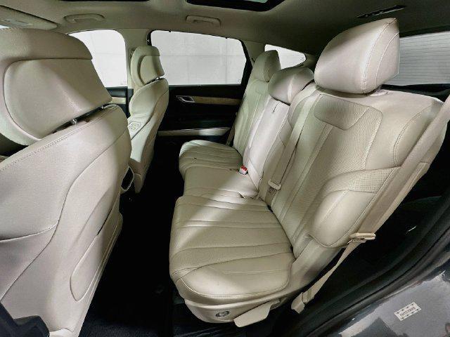 2021 Genesis GV80 - $27,423