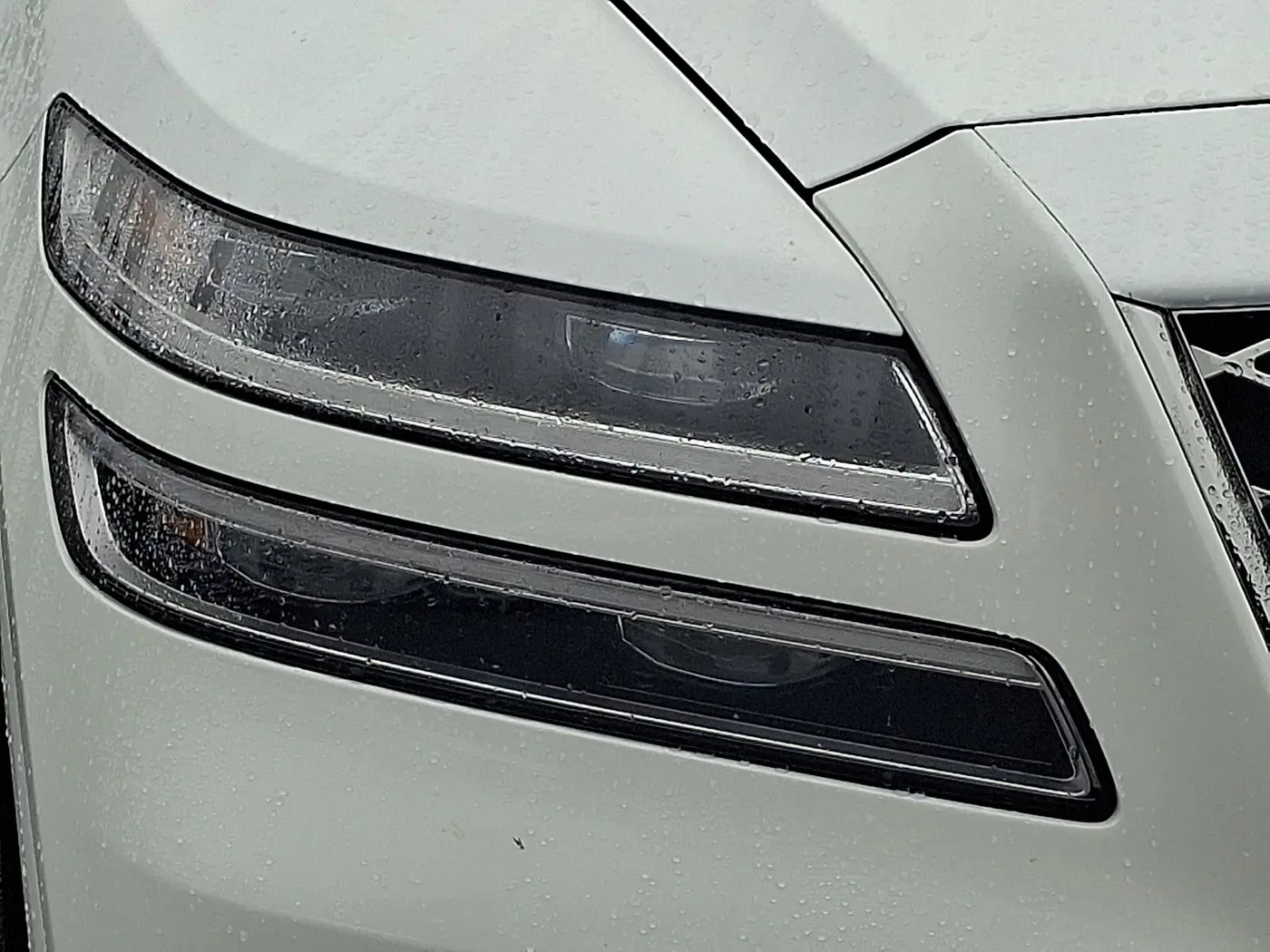 2021 Genesis GV80 - $25,900