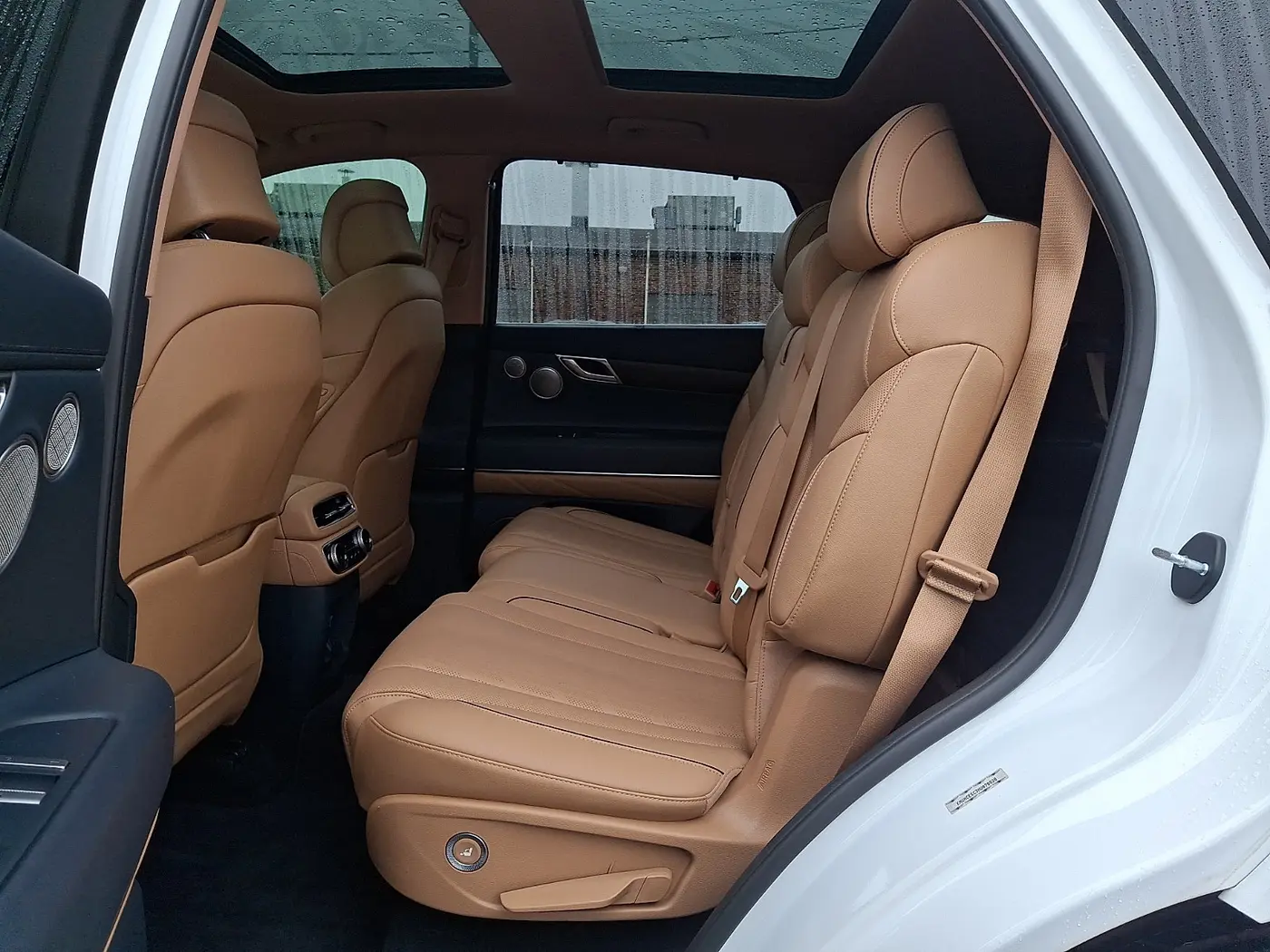 2021 Genesis GV80 - $25,900