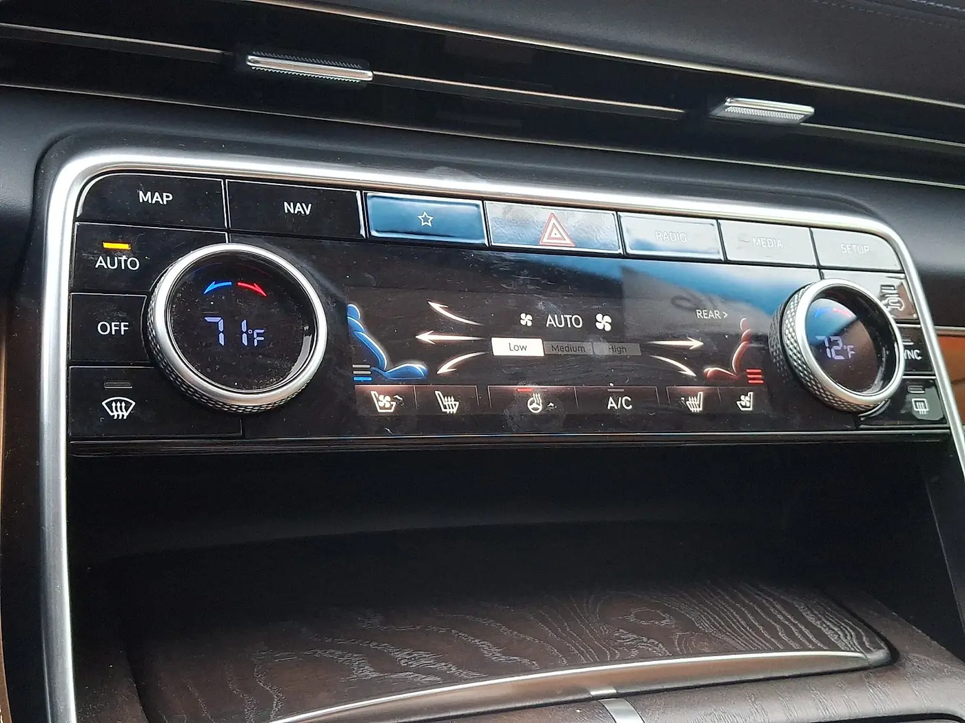 2021 Genesis GV80 - $25,900