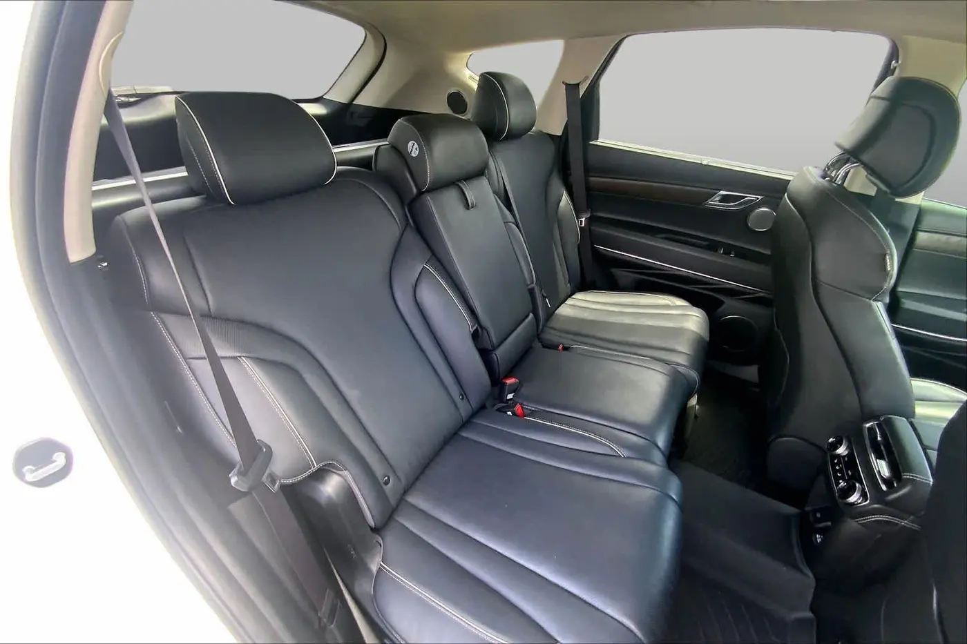 2021 Genesis GV80 - $31,989