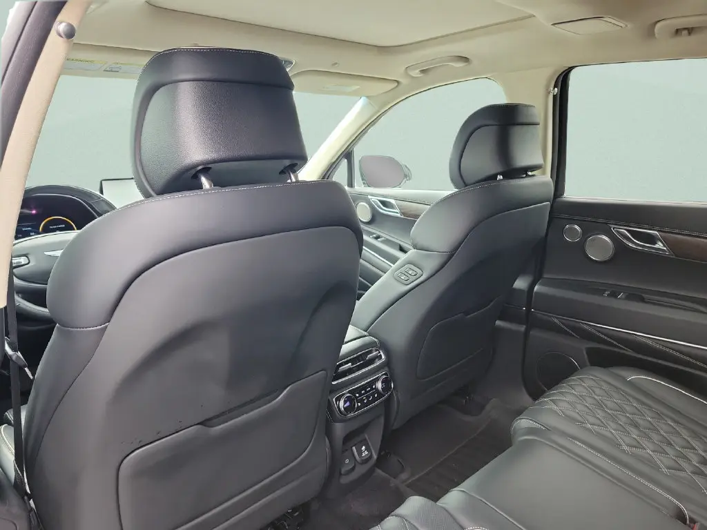 2024 Genesis GV80 - $55,199