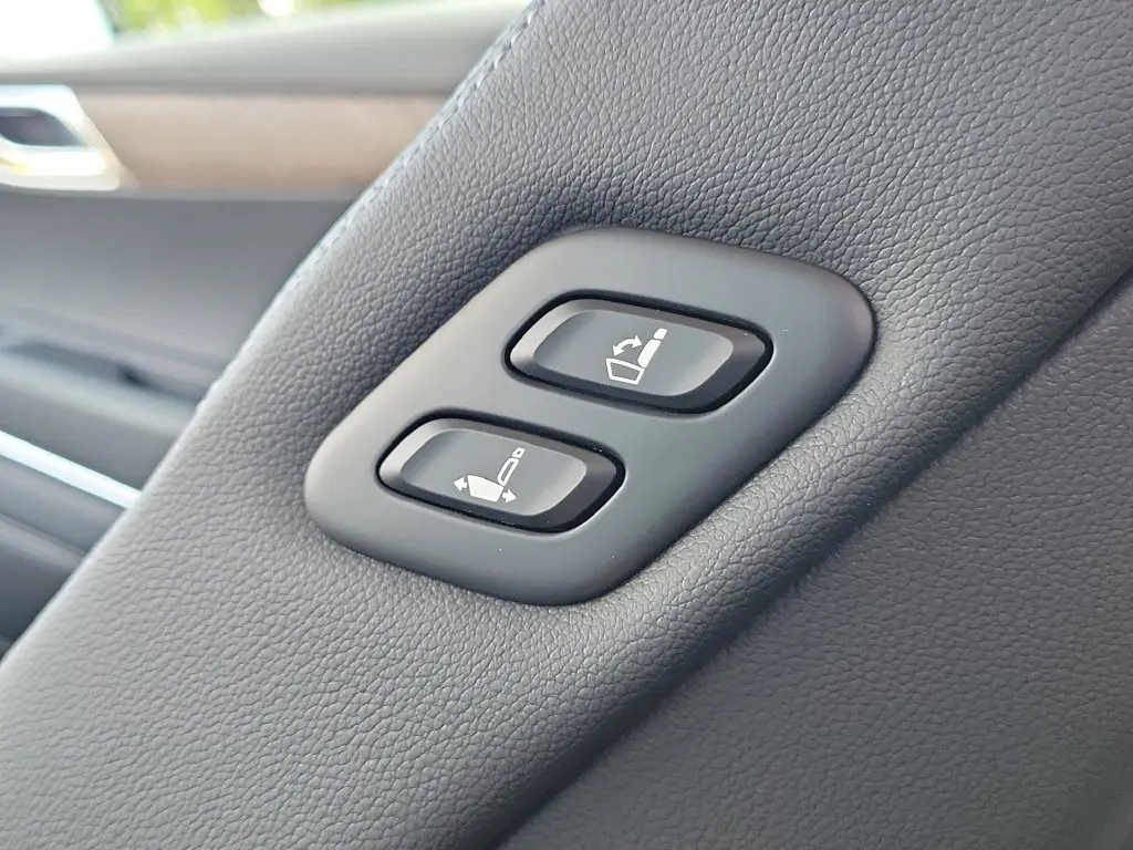 2026 Genesis GV80 - $78,999