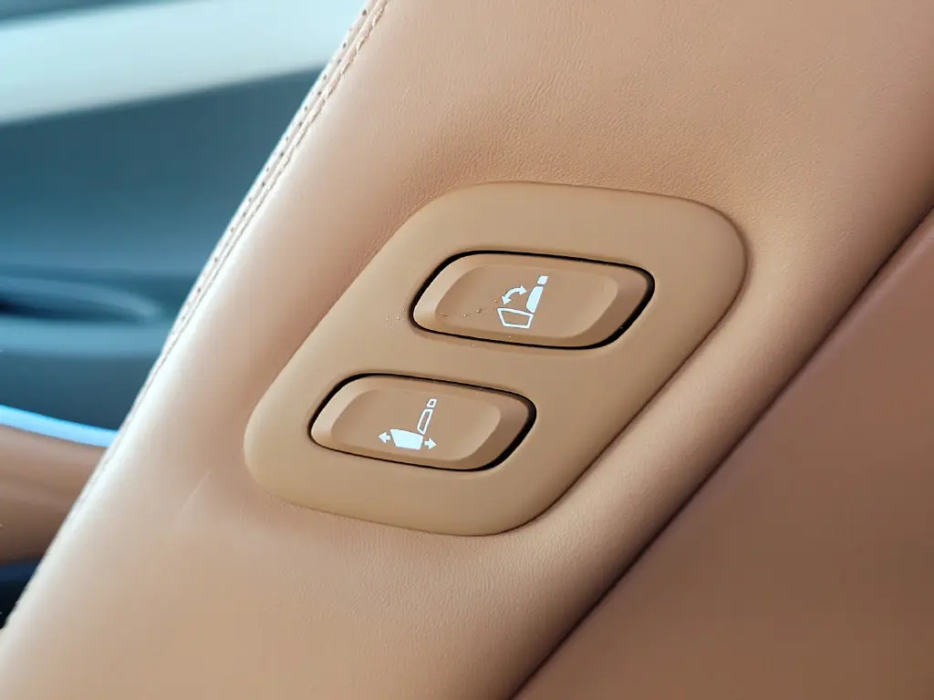 2025 Genesis GV80 - $67,999